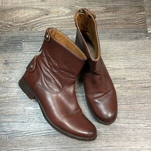 FRYE Melissa Button Zip Short Brown Leather Snap Ankle Boots Shoe Size 7.5B